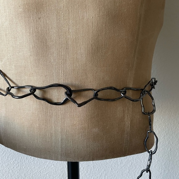 Black Chain Link Belt - Picture 4 of 13